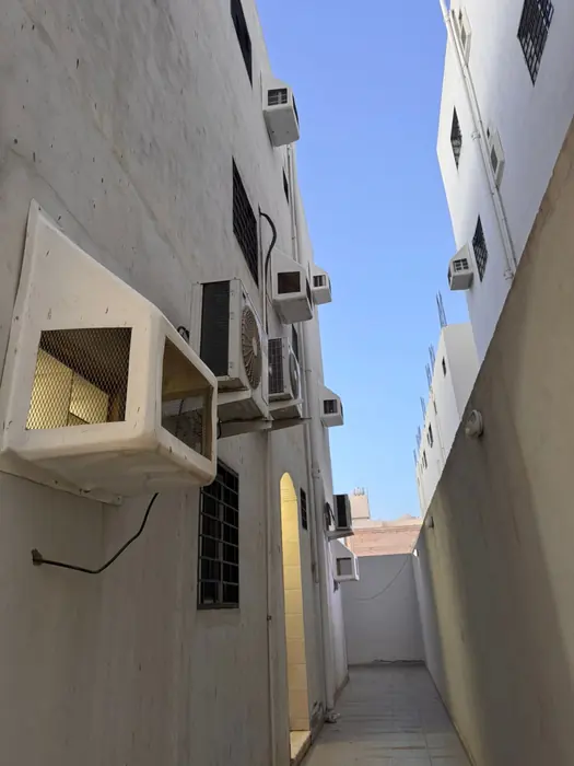 عمارة دورين وملحق في حي السلام 3