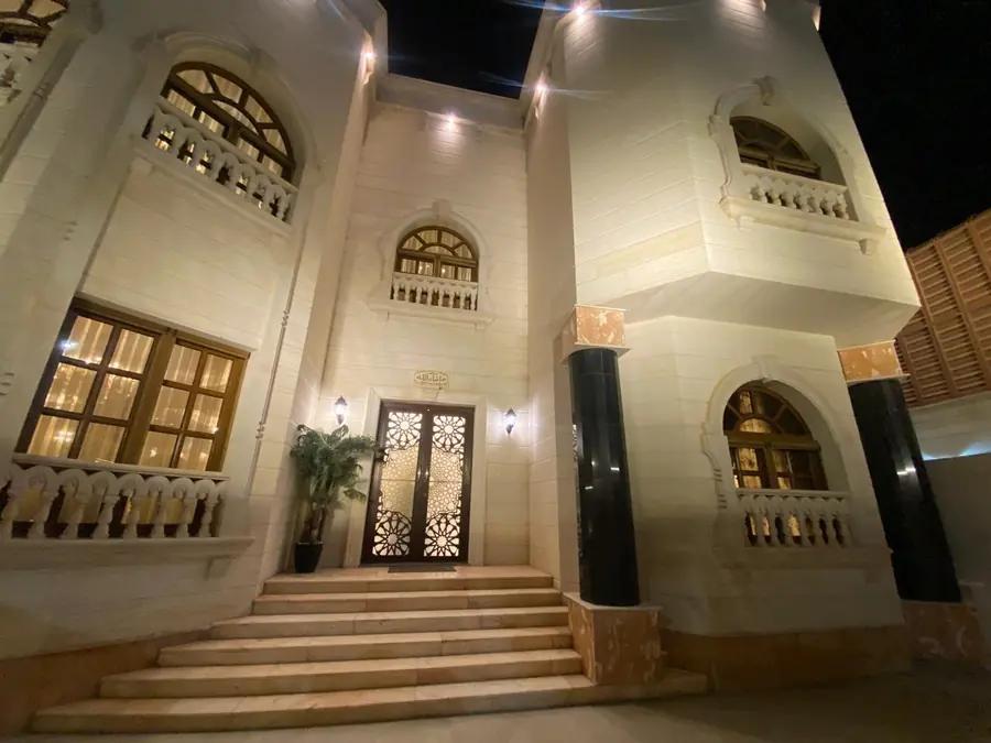 فيلا فاخرة للبيع في المدينة المنورة – حي المبعوث (جشم) 2