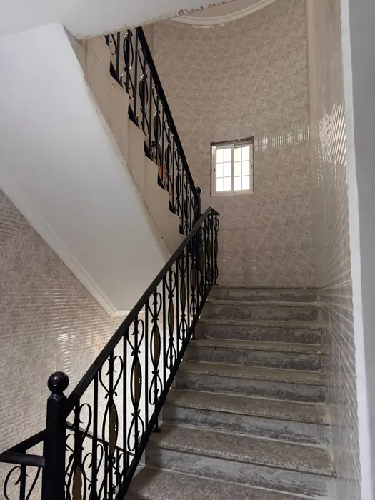 عمارة مميزة للبيع في حي السلام 3