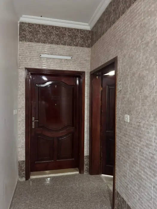 عمارة مميزة للبيع في حي السلام 4