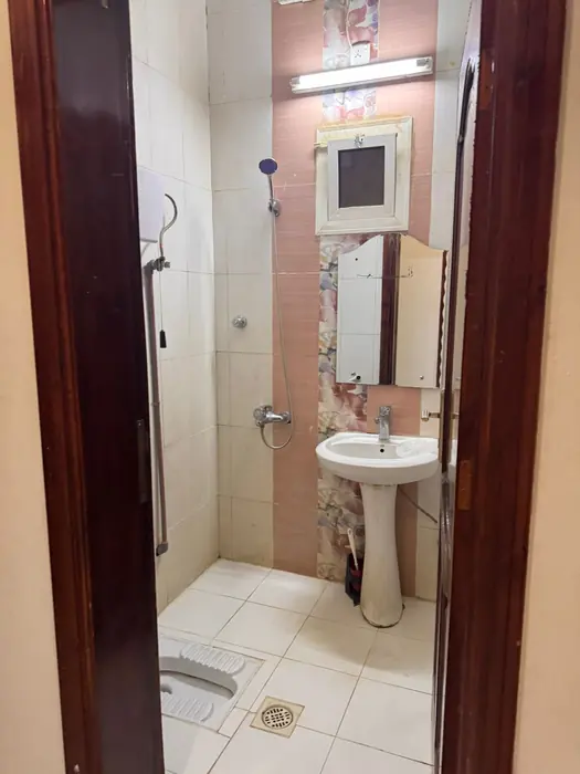 عمارة مميزة للبيع في حي السلام 5