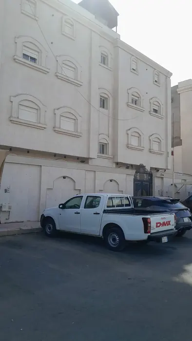 عمارة استثمارية مميزة للبيع في حي شظاة المدينة المنورة 3