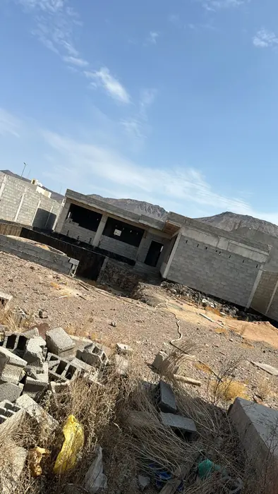 استراحة عظم للبيع في حي السكب - جبل عير 2